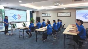 以专业的服务，为您的就医之路添一份安心保障